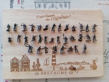 Lot de 34 figurines militaires  HO .Locomotive .Train électrique .Loco .O.