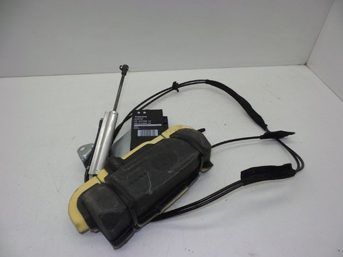 Moteur hayon volvo v70 - moteur, (bw)