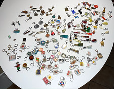 LOT DE 120 PORTE CLÉ VINTAGE