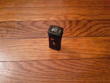 Interrupteur anti brouillard avant ROVER 214 / 216 / 220  95 / 00