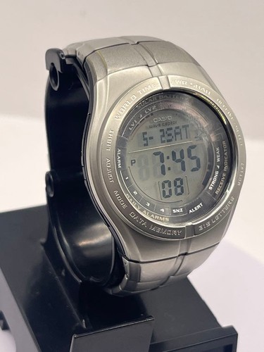Montre solaire numérique - , pour