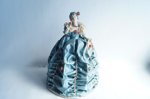 Demi figurine porcelaine femme - demi,