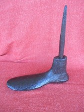 PETIT PIED DE CORDONNIER/BOTTIER-FORME CHAUSSURE- ANCIEN  - EN FONTE -  Enfant -