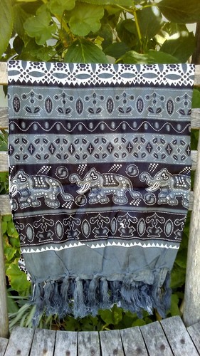 Bali women sarong beach - women,
