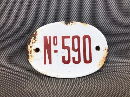 Ancienne petite plaque
