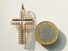 BEAU PENDENTIF / CROIX