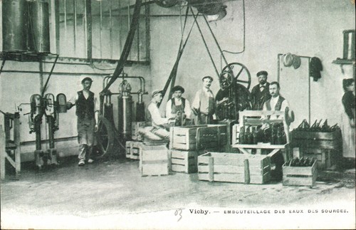 Vichy embouteillage des - —,
