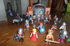LOT PLAYMOBIL PERSONNAGES