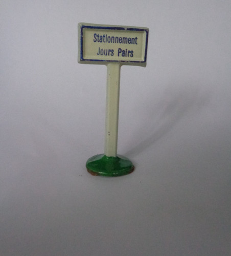 Petit panneau signalisation - panneau,