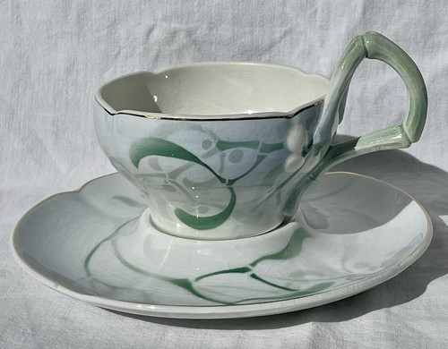 Tasse sous - tasse, et
