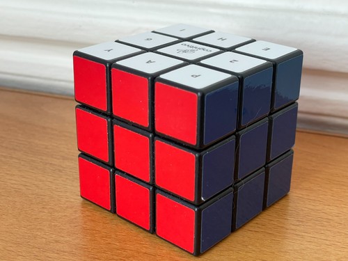 Jeu rubik cube état neuf - jeu,