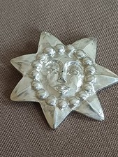 Broche vintage métal soleil