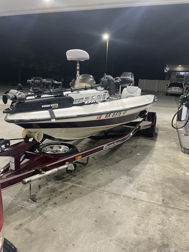 Ertl 2002 triton bass fish - bass,