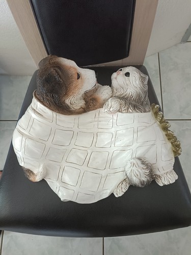 Sculpture résine chien - chien, et