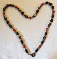 Joli collier en hematite et perles fantaisies divers 45,2 cm  B3