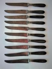 Lot de 10 anciens couteaux de