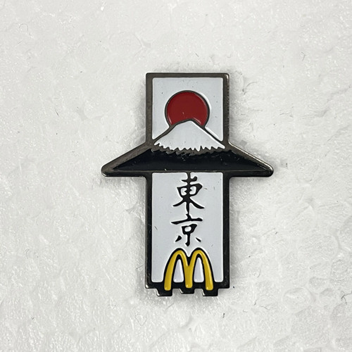 Pin mcdonald tokyo - pin's, mcdonald's