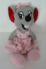 Q7. Doudou peluche EUROPA PARK Mascotte SOURIS Mack gris robe rose 26cm TBE