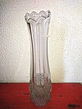 ANCIENNE TRES BEAU VASE SOLIFLORE EN CRISTAL D ARC1950-1970 motif fleurs satiné 