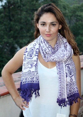 Purple and white mixed - purple,