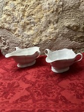 2 Saucières  en porcelaine