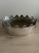 belle verrière rafraichissoir a verre ou jardinière en métal argenté