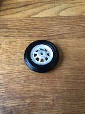 1 Roue avec pneu de 38mm pour voitures Bugatti & Delahaye JEP jouet en tôle