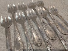 9 fourchettes à huitre métal