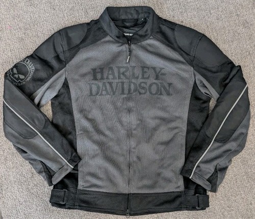 Harley davidson men riding - harley-davidson,