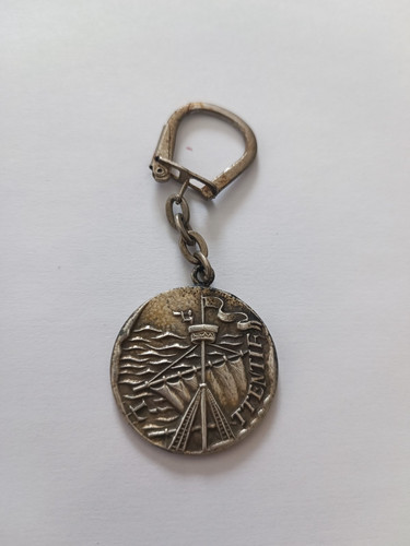 Porte clés militaire - porte-clés, frégate