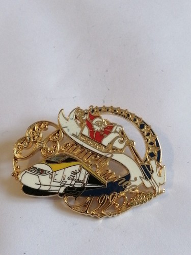 Pin émaillé vintage - pin's,