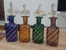 Lot de 4 flacons anciens en