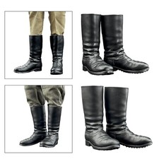 Bottes de soldat à l'échelle