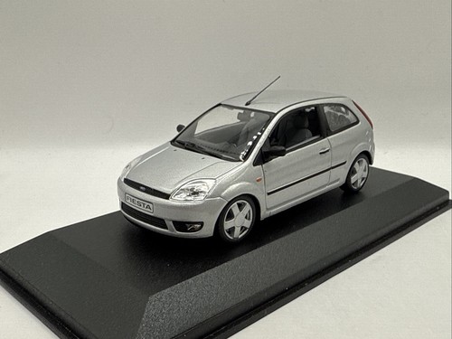 Ford fiesta 2002 portes - 3,