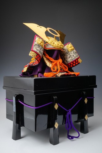 Ancien casque japonais