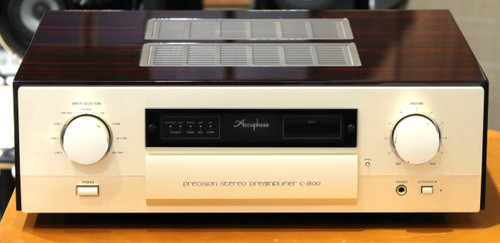 Accuphase 2800 preamplifier - c-2800,