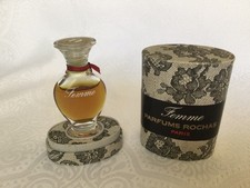 Très Joli Flacon Factice