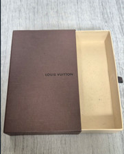 Boîte Louis Vuitton vide rangement foulard maroquinerie luxe original état ok