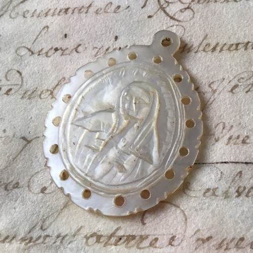 Pendentif reliquaire nacre - pendentif,