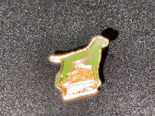 (M) PINS BADGE ENAMEL VINTAGE COLLECTION CHIEN FRISKIES