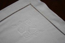 Taie d'oreiller ancienne