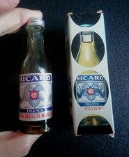 Ancienne Mignonnette Échantillon Gratuit  Alcool RICARD avec Boîte