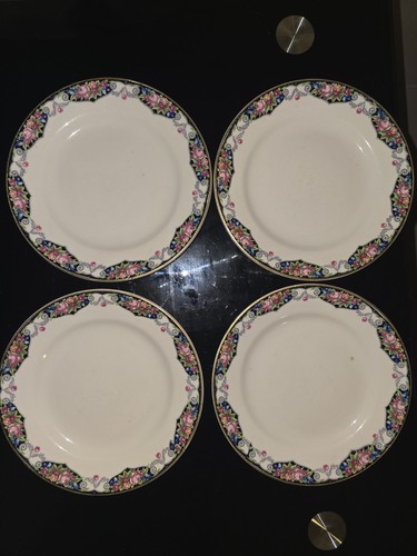 Lot assiettes à - de,