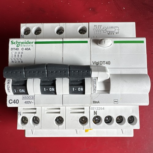 Schneider electric disjoncteur - schneider,