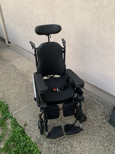 Fauteuil roulant confort - roulant, de