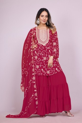 Bridalfashion ensemble - in,