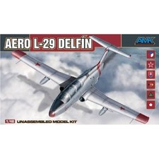 Maquette Avion Aero L-29 Delfin Amk 88002 1/48ème Maquette Char Promo