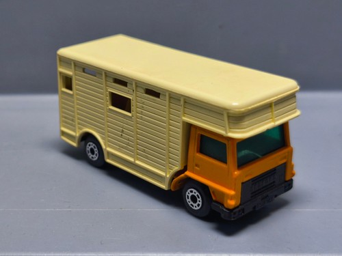 Matchbox lesney horse box - lesney,