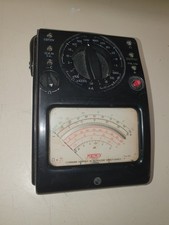 Ancien multimètre voltmètre