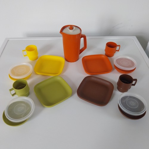 Vintage dinette tupperware - dinette,